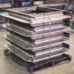 Stainless steel and hot-rolled steel expansion joints